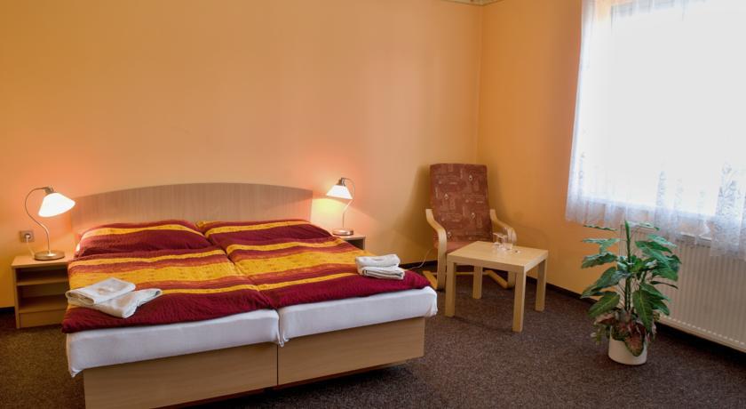 Hotel Bohemia Jicin Ngoại thất bức ảnh