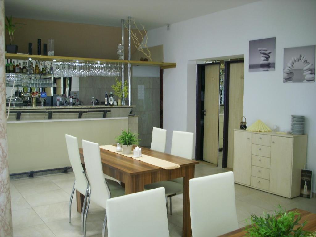 Hotel Bohemia Jicin Ngoại thất bức ảnh