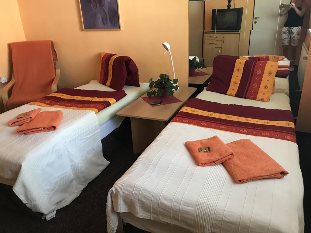 Hotel Bohemia Jicin Ngoại thất bức ảnh